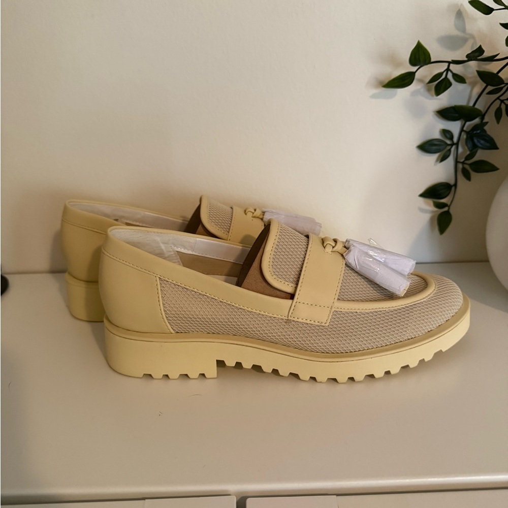 Cream/Yellow Loafers with Tassel Detail